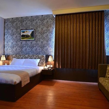 Wixel Hotel Kendari Exterior foto